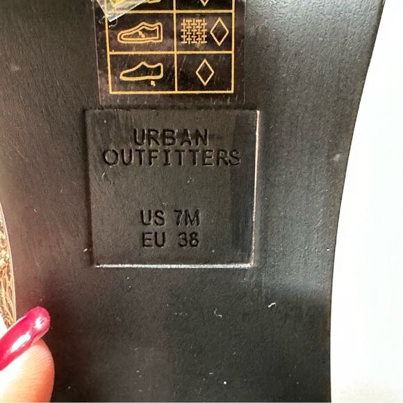 Urban Outfitters Gwen Reptile Platform Boot Womens Size 7 - Picture 6 of 7